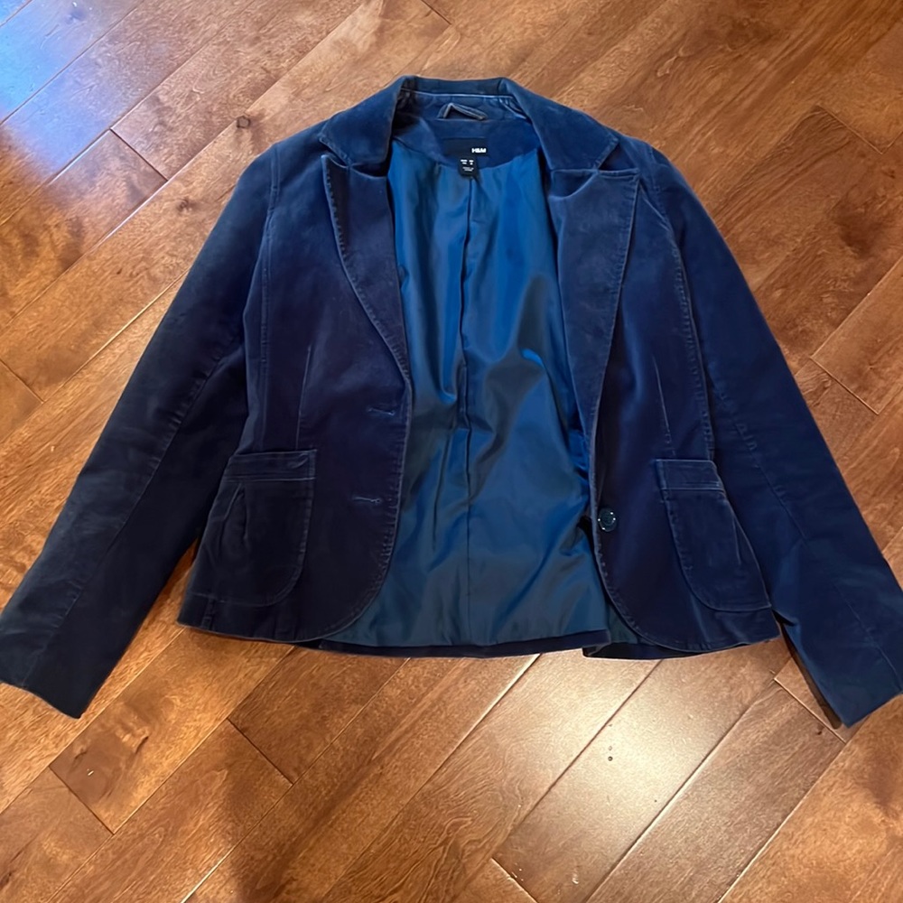 Blue velvet blazer